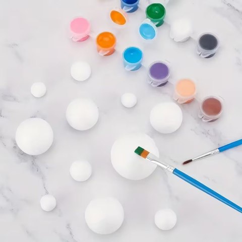 Drewniany model Układu Słonecznego DIY